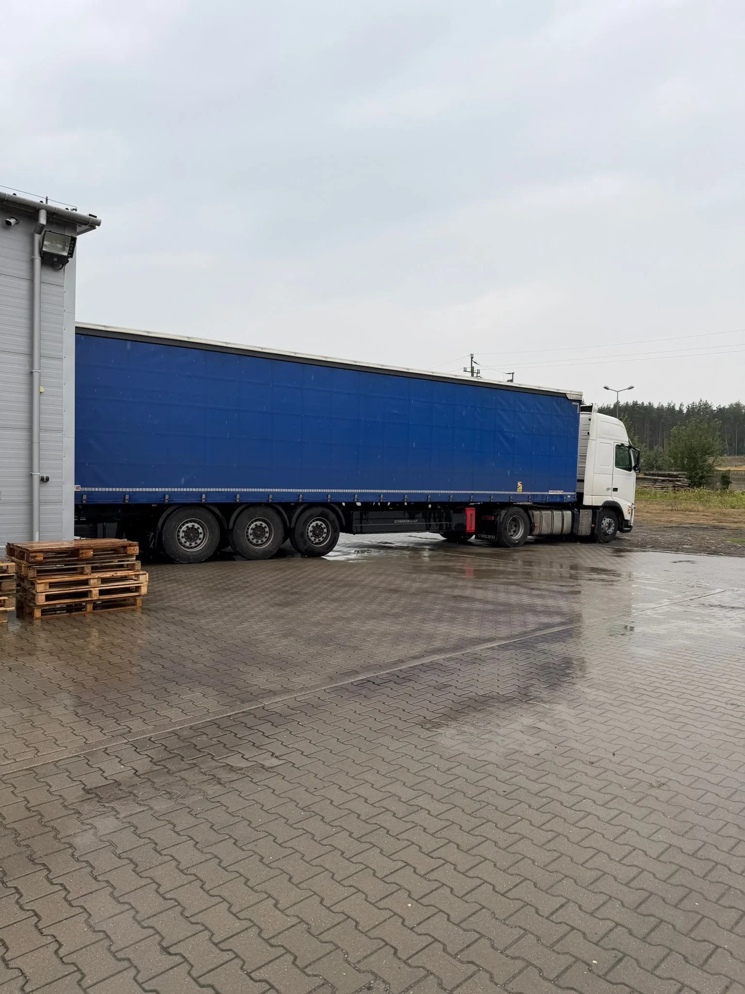 Paleta drogeria i kosmetyki — pełne opakowania